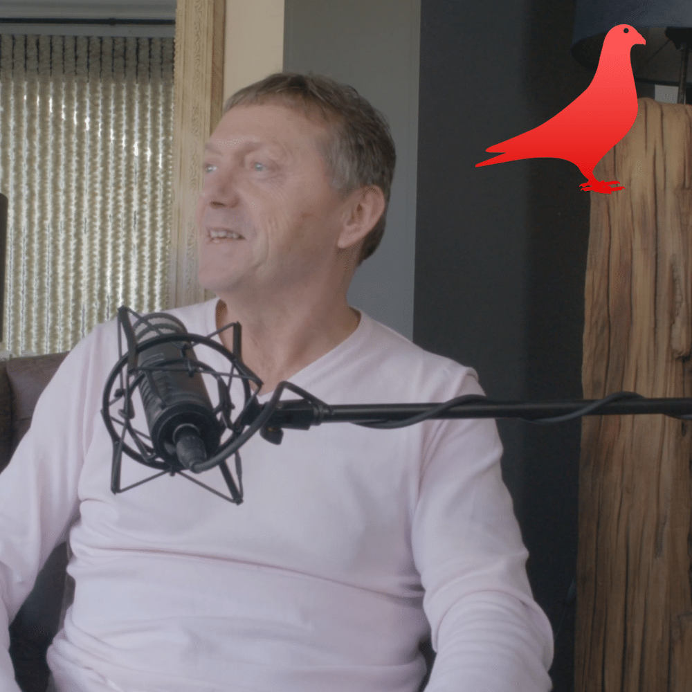 Duivenmelker over de grens: Een Gesprek met Eckhard Bastek